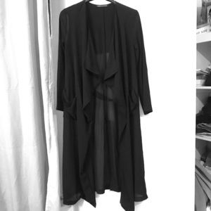 Black duster w/ front pockets